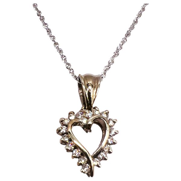 14 White Gold Heart Pendant w/Diamonds 0.25ctw/Chain