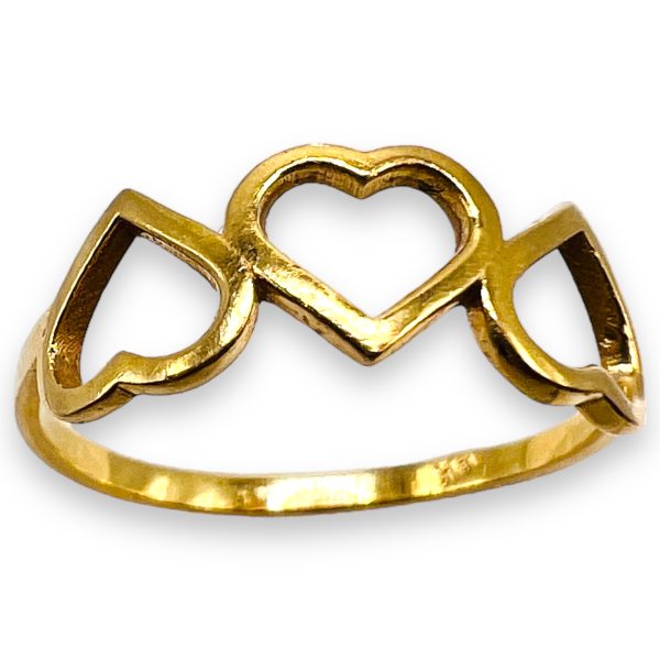 18k yellow gold ring with three open hearts