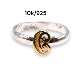 Girl's initials ring with letter C