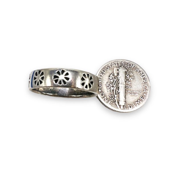 Sterling Silver Band Ring w/ Flower Design - Image 4