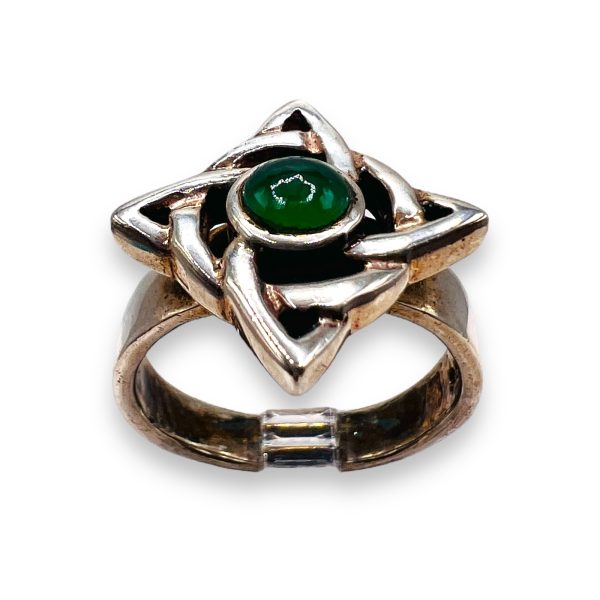 Sterling Silver Green Agate Irish Celtic Ring, Size 8 - Image 2