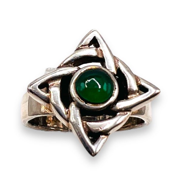 Sterling Silver Green Agate Irish Celtic Ring, Size 8 - Image 3