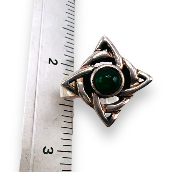 Sterling Silver Green Agate Irish Celtic Ring, Size 8 - Image 6