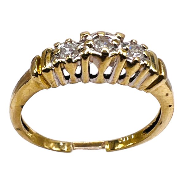 14k Yellow Gold Dainty Diamond Ring | Pre-owned size 7.25 - Image 5