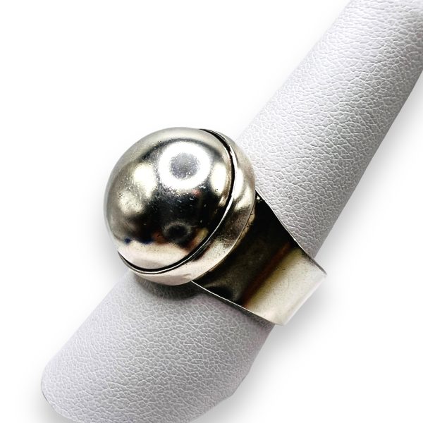 925 Sterling Silver Large Dome Ring, size 9 | Pre-owned - Image 5