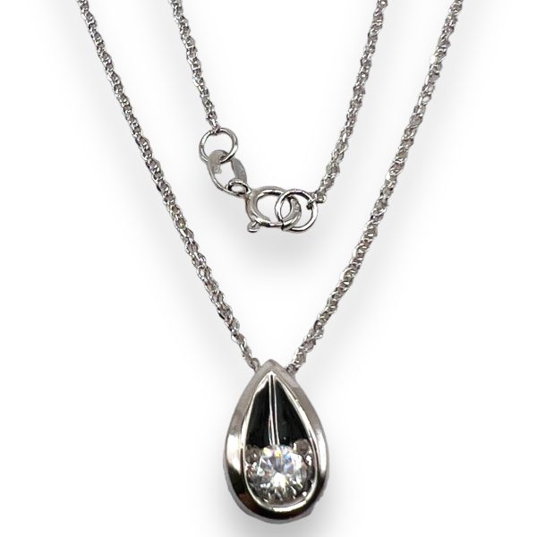 14k White Gold Diamond Dangle Pendant Necklace