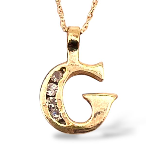 10k Yellow Gold Initial Necklace ‘G’ Letter with Diamonds