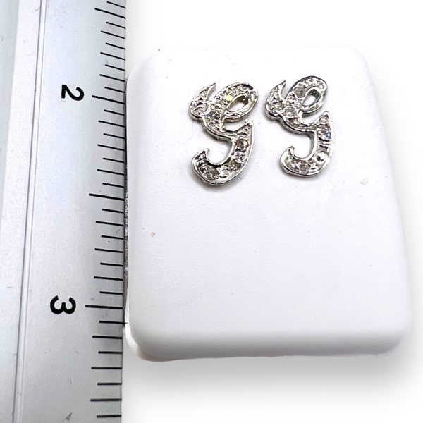 14k White Gold Alphabet 'G' Initial Letter Earrings - Image 7