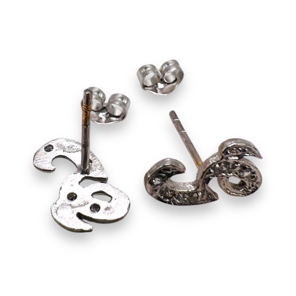 14k White Gold Alphabet 'G' Initial Letter Earrings - Image 4